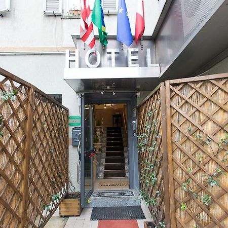 Hotel Pontenuovo Merone Екстер'єр фото