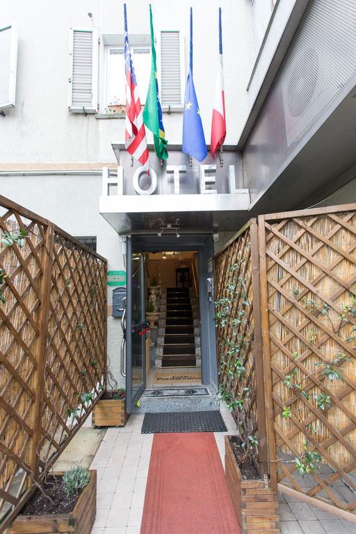 Hotel Pontenuovo Merone Екстер'єр фото